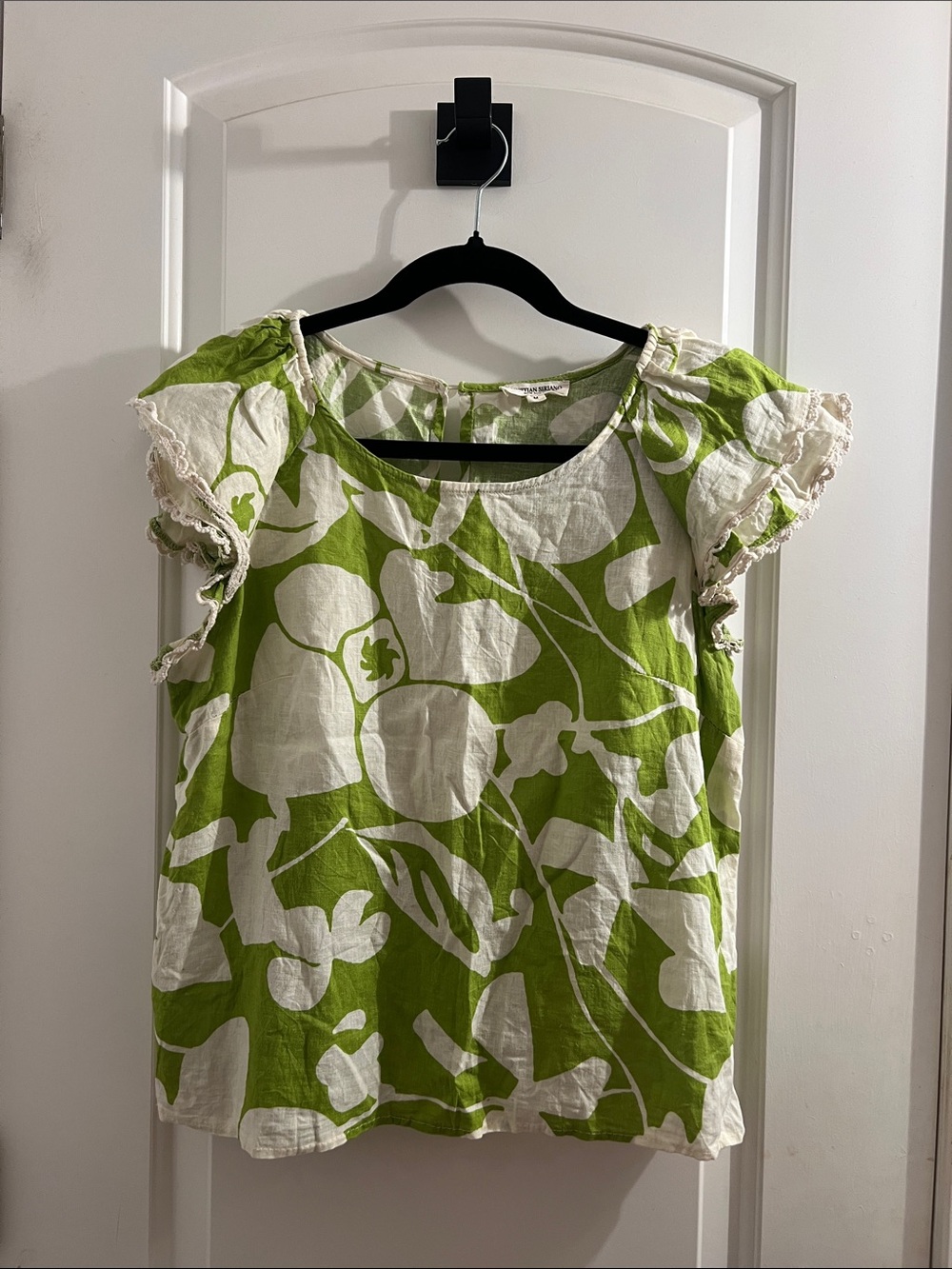 Christian Siriano Green and White Floral Flutter Sleeve Linen Blend Top